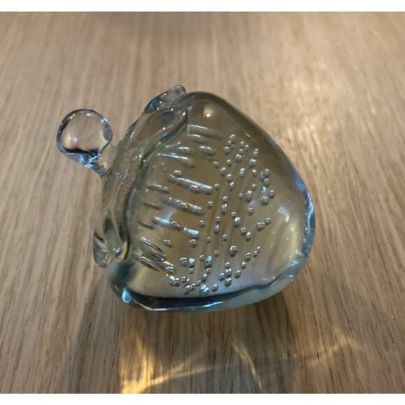 Vintage Strawberry Paperweight Art Clear Glass Controlled Bubbles 4" Wide - Picture 3 of 10